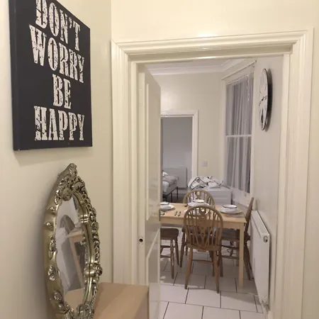Budget 2 Bedroom Apartment Close To Hyde Park Londra Esterno foto
