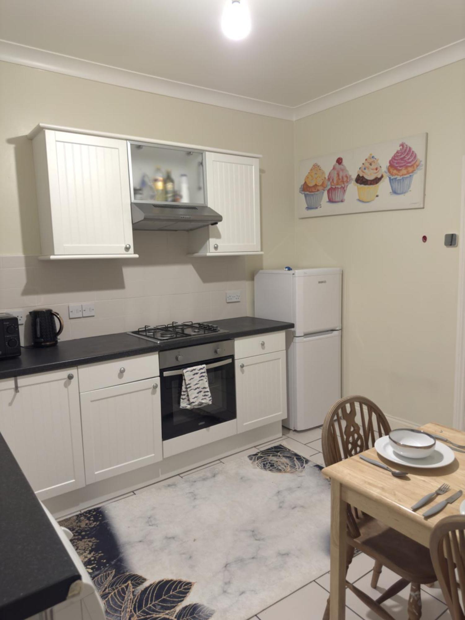 Budget 2 Bedroom Close To Hyde Park Londra